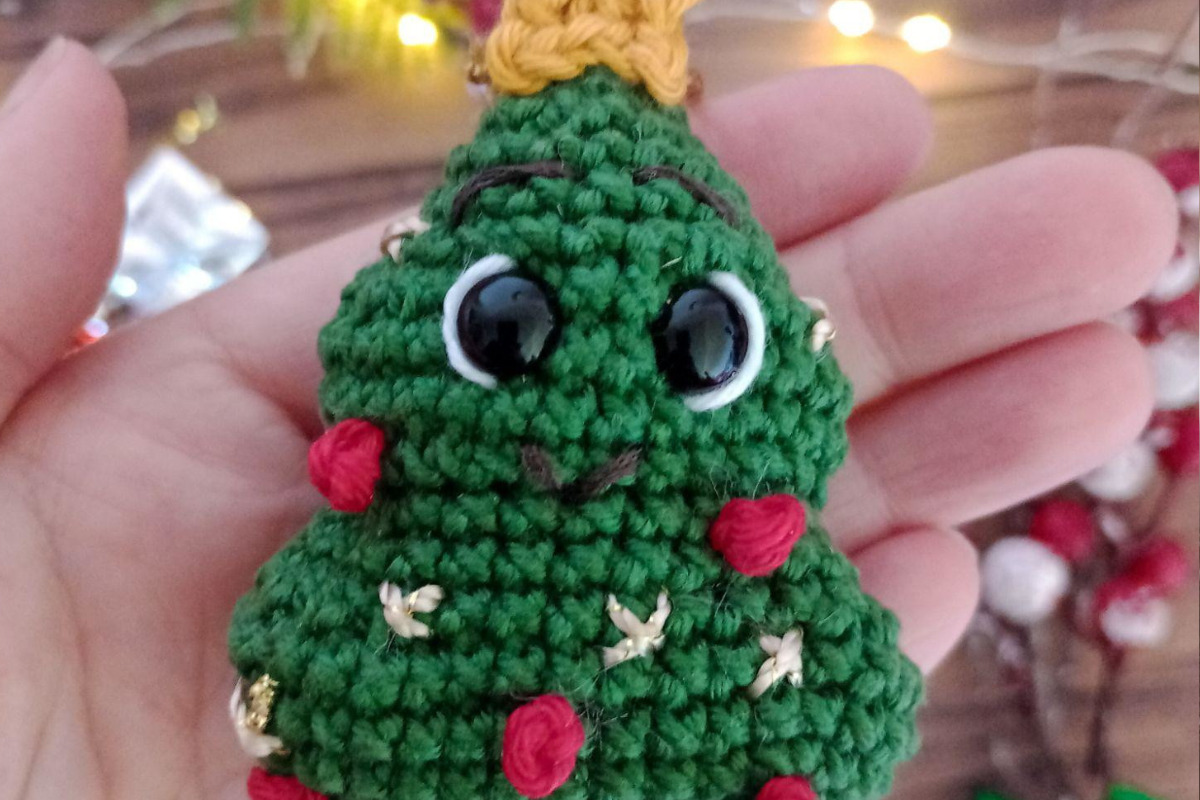A Magia do Artesanato: Criando uma Árvore de Natal em Crochê